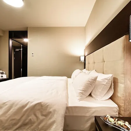 Hotel Victory Popuvky