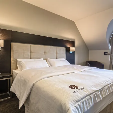 Victory Hotel 4*