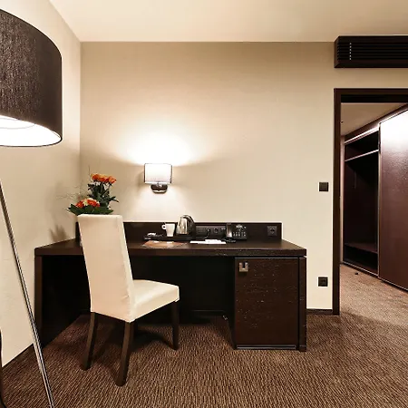 Victory Hotel 4*