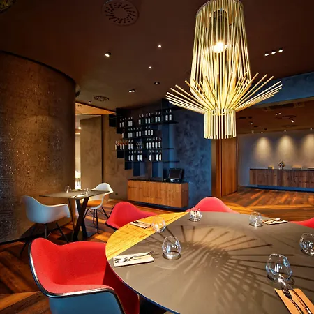 Victory Hotel 4*