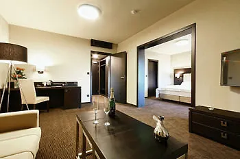 Victory Hotel