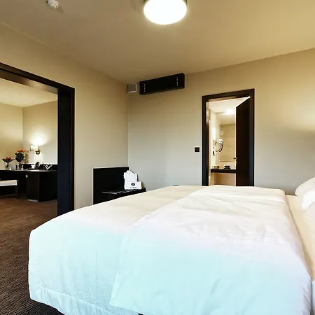 Hotel Victory Popuvky